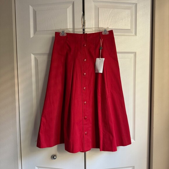 Pleated cotton twill skirt - Picture 2 of 8